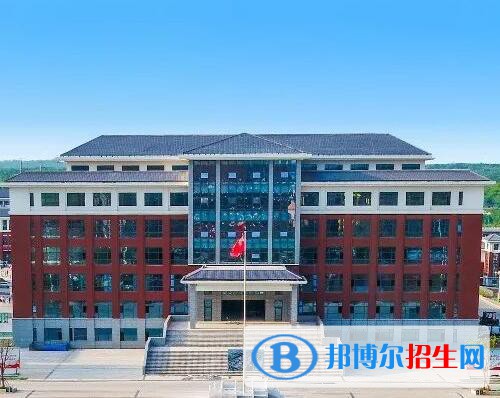 新安職業(yè)高級中學(xué)怎么樣、好不好