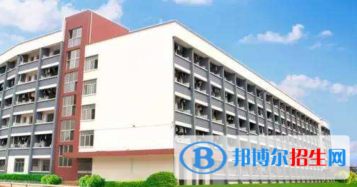 廣西商業(yè)技師學(xué)院2020年招生辦聯(lián)系電話(huà)
