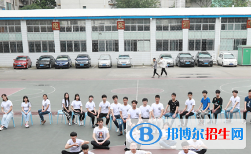 廣西二輕工業(yè)管理學校2020年招生簡章 