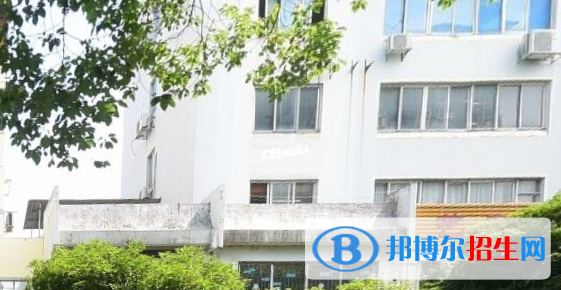 廣西二輕工業(yè)管理學校怎么樣、好不好