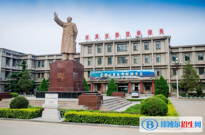 蘄春李時珍中等專業(yè)學校2020年有哪些專業(yè)