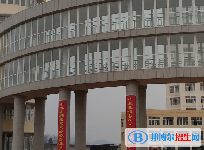 黃石第一技工學(xué)校2020年報(bào)名條件、招生要求、招生對象