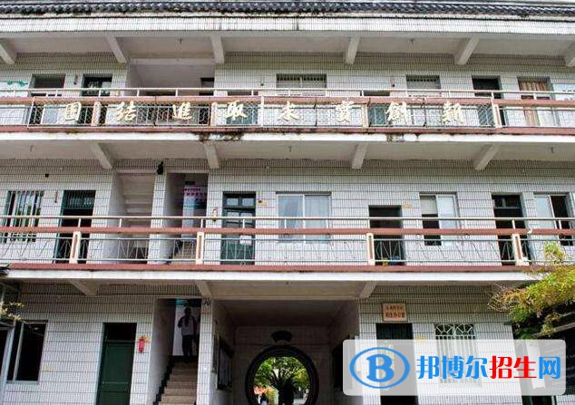 臨海東湖職業(yè)技術(shù)學(xué)校2020年報(bào)名條件、招生要求、招生對(duì)象
