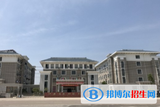 余干職業(yè)技術(shù)教育培訓(xùn)中心2020年報(bào)名條件、招生要求、招生對(duì)象