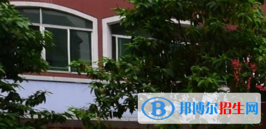 廣西玉林財經(jīng)學(xué)校2020年招生辦聯(lián)系電話 