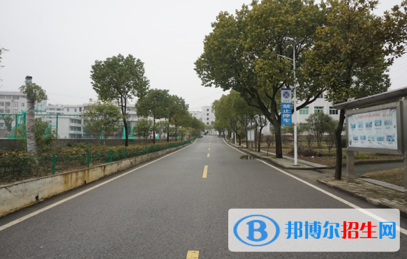 羅田理工中專2020年報名條件、招生要求、招生對象