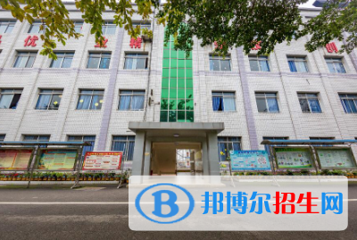 重慶2022年女生讀什么鐵路學校好