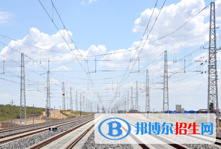 重慶2022年鐵路學(xué)校中專升大?？际裁? width=