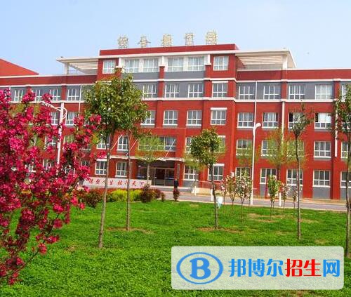 清豐職業(yè)技術(shù)學(xué)校2021年報(bào)名條件、招生對(duì)象
