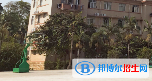 廣西工貿(mào)職業(yè)技術(shù)學校網(wǎng)站網(wǎng)址 