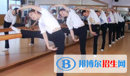 武威遠(yuǎn)博技工學(xué)校2020年學(xué)費(fèi)、收費(fèi)多少