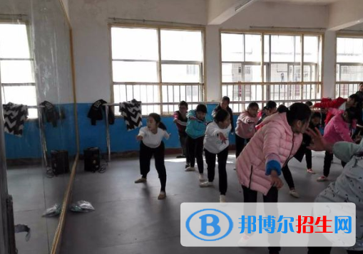 永豐職業(yè)中等專業(yè)學(xué)校2020年報(bào)名條件、招生要求、招生對象