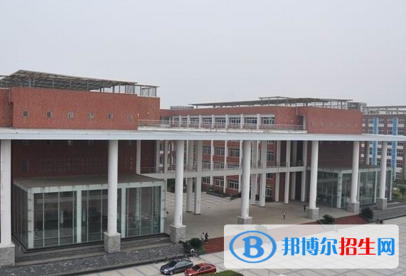 南昌2020年哪個(gè)大專學(xué)校的鐵路學(xué)校好