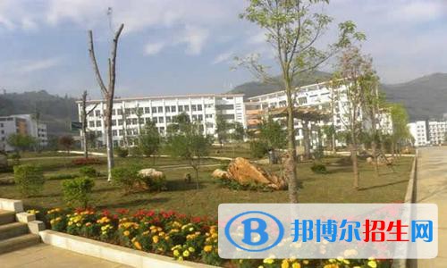 丘北縣民族職業(yè)高級中學怎么樣、好不好