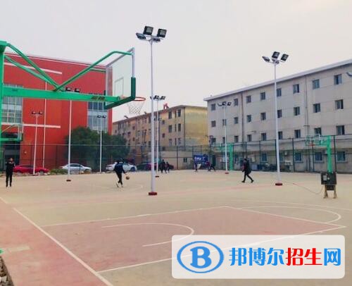 新鄉(xiāng)工業(yè)學(xué)校2021年報(bào)名條件、招生對(duì)象