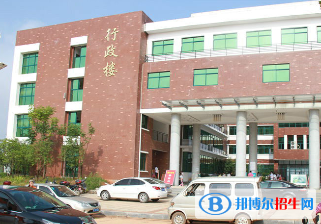 咸寧職業(yè)教育集團學校7