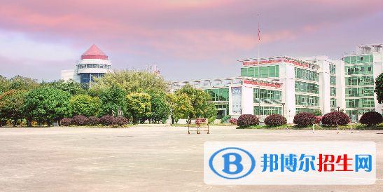 柳州汽車運(yùn)輸技工學(xué)校網(wǎng)站網(wǎng)址 