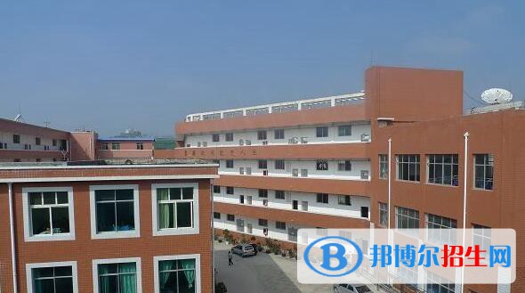 貴陽電子職業(yè)學(xué)校2020年報名條件、招生要求、招生對象