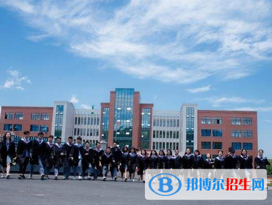 萍鄉(xiāng)武功山中等專業(yè)學校2020年報名條件、招生要求、招生對象