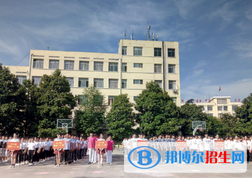 萍鄉(xiāng)工業(yè)中等專業(yè)學(xué)校怎么樣、好不好