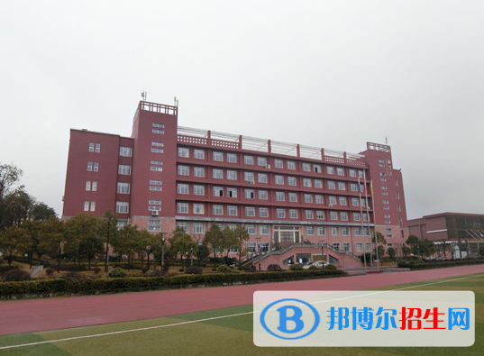 萍鄉(xiāng)衛(wèi)生學(xué)校2020年報(bào)名條件、招生要求、招生對(duì)象