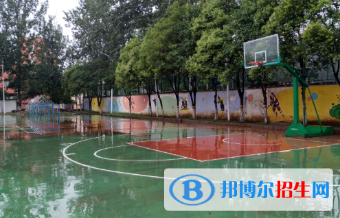 河南省能源工業(yè)技師學院招生辦聯(lián)系電話