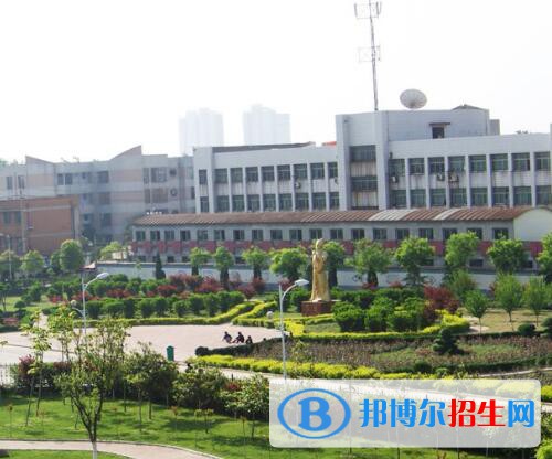 河南經(jīng)濟(jì)管理學(xué)校2021年報名條件、招生對象