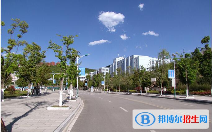 貴州盤州職業(yè)技術(shù)學(xué)校2020年報(bào)名條件、招生要求、招生對象