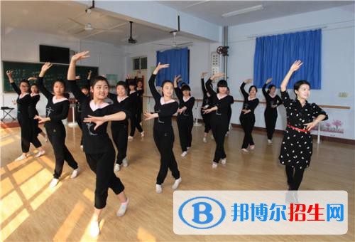 貴陽2020年中專幼師學(xué)校可以考大專嗎