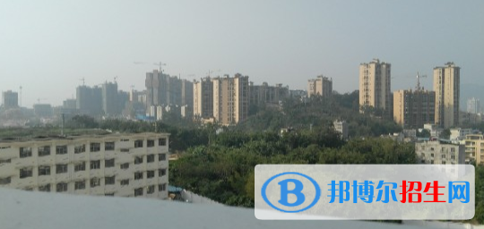 陸川中等職業(yè)學(xué)校2020年報(bào)名條件、招生要求、招生對象