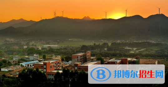 興業(yè)中等職業(yè)技術(shù)學(xué)校怎么樣、好不好