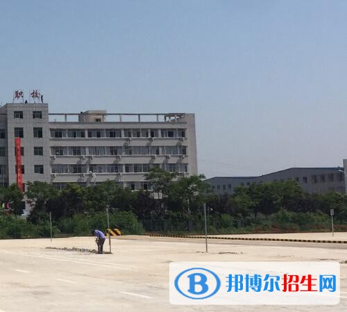 湘潭鋼鐵集團(tuán)有限公司職業(yè)中等專業(yè)學(xué)校怎么樣、好不好