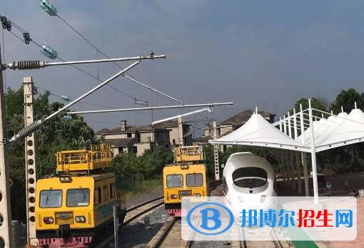 新余新興產(chǎn)業(yè)工程學(xué)校2020年有哪些專(zhuān)業(yè)