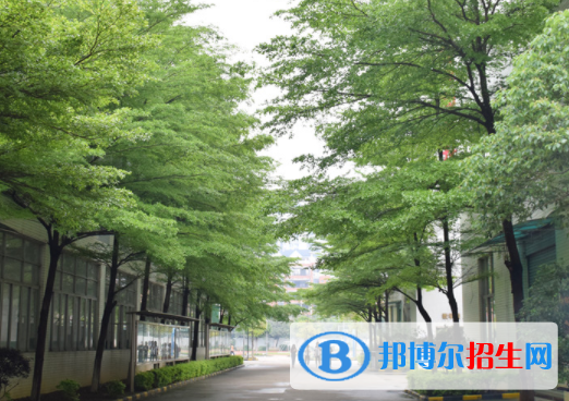 廣州華風(fēng)技工學(xué)校2020年招生辦聯(lián)系電話
