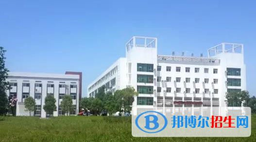 赤壁機電信息技術(shù)學校3