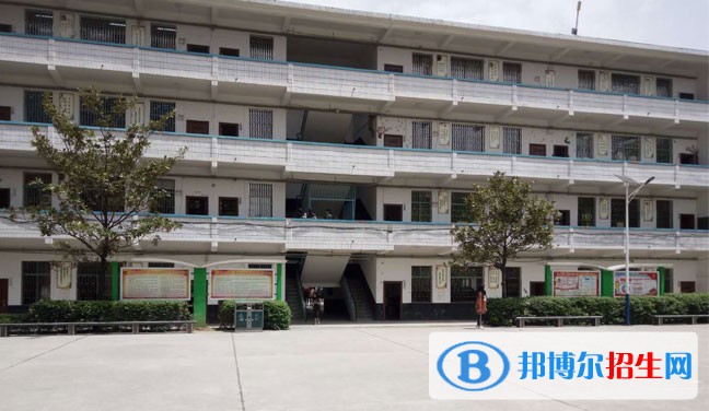 邵陽開元職業(yè)技術(shù)學校2020年報名條件、招生要求、招生對象 