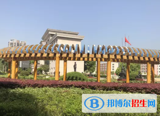 南昌第一中等專業(yè)學校2020年報名條件、招生要求、招生對象
