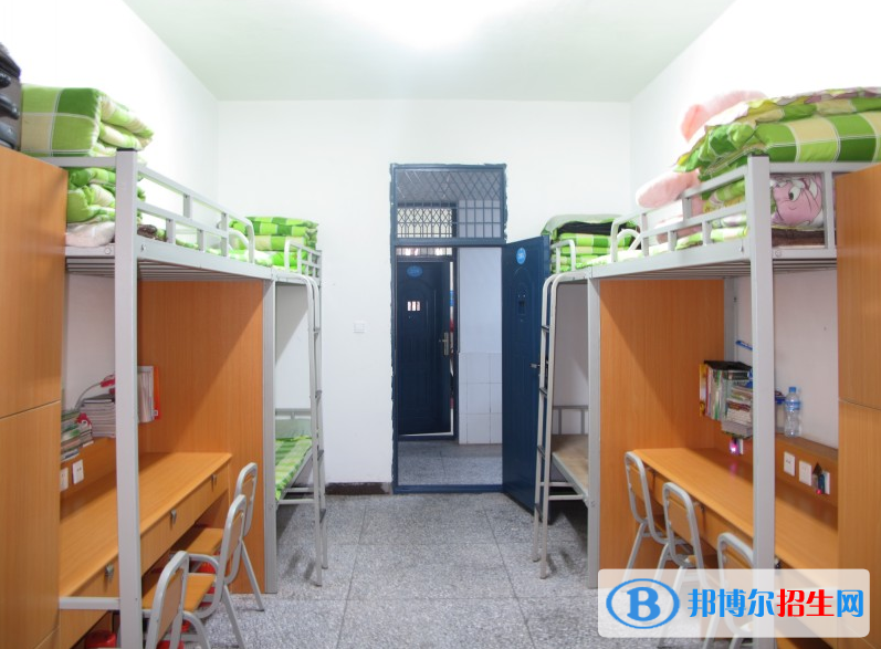 深圳攜創(chuàng)高級技工學校2020年宿舍條件