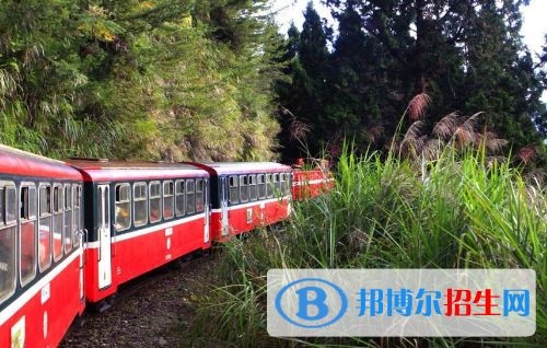 貴陽(yáng)2020年初中生考什么鐵路學(xué)校