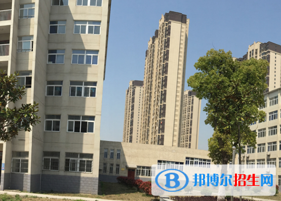 蕪湖財(cái)經(jīng)工業(yè)學(xué)校怎么樣、好不好