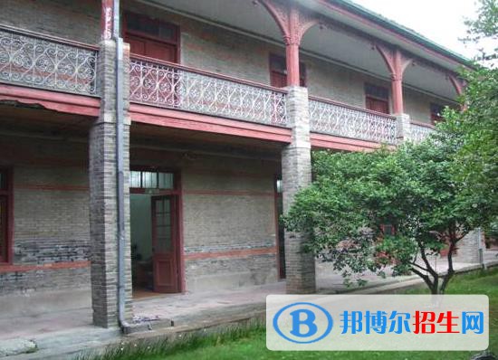 慈溪錦堂高級職業(yè)中學(xué)地址在哪里