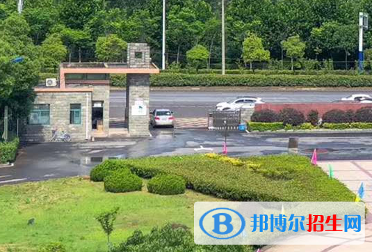 合肥高新科技學(xué)校2020年招生簡章 