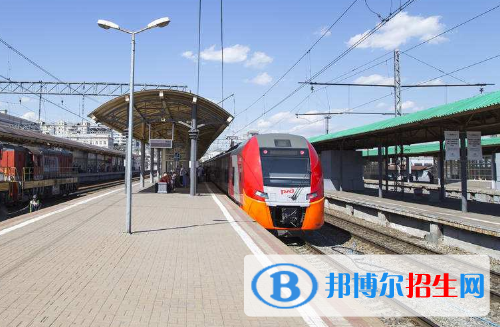 六盤(pán)水2020年初中生學(xué)鐵路學(xué)校怎么樣