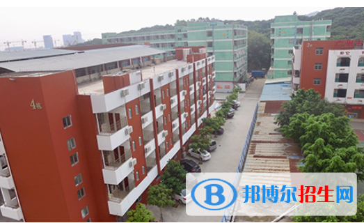 廣州讀汽修學(xué)?？梢钥即髮W(xué)嗎