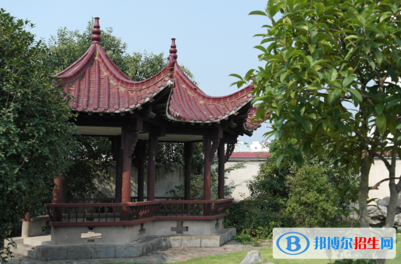 安徽徽州學(xué)校學(xué)校怎么樣、好不好
