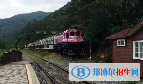 六盤(pán)水2020年初中生上鐵路學(xué)校好嗎