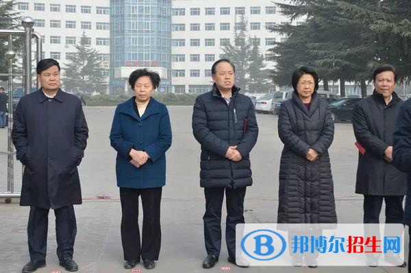 三門(mén)峽陜州區(qū)中等專(zhuān)業(yè)學(xué)校2021年招生辦聯(lián)系電話