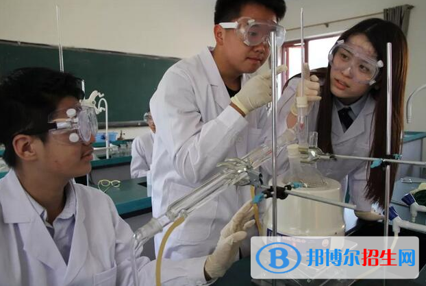 青島銀河學(xué)校2020年學(xué)費(fèi)、收費(fèi)多少