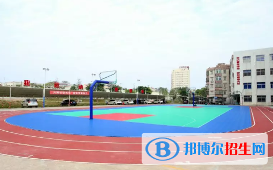 廉江衛(wèi)生職業(yè)技術學校2020年報名條件、招生要求、招生對象