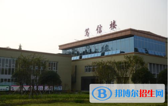 重慶2022年讀汽修學(xué)校能考大學(xué)嗎